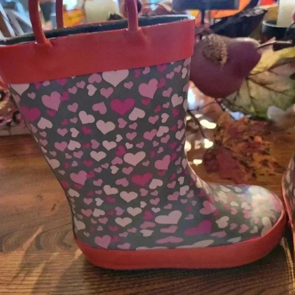 kids toddler children rubber boots with hearts size 7/8 - Picture 3 of 5